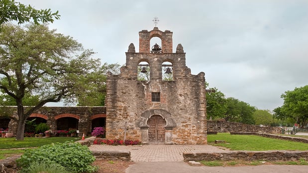 Images Holiday Inn Express & Suites San Antonio Rivercenter Area by IHG