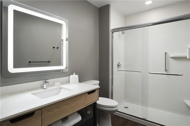 Images LivSmart Studios by Hilton Tullahoma