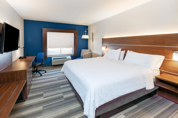Images Holiday Inn Express & Suites del Rio by IHG