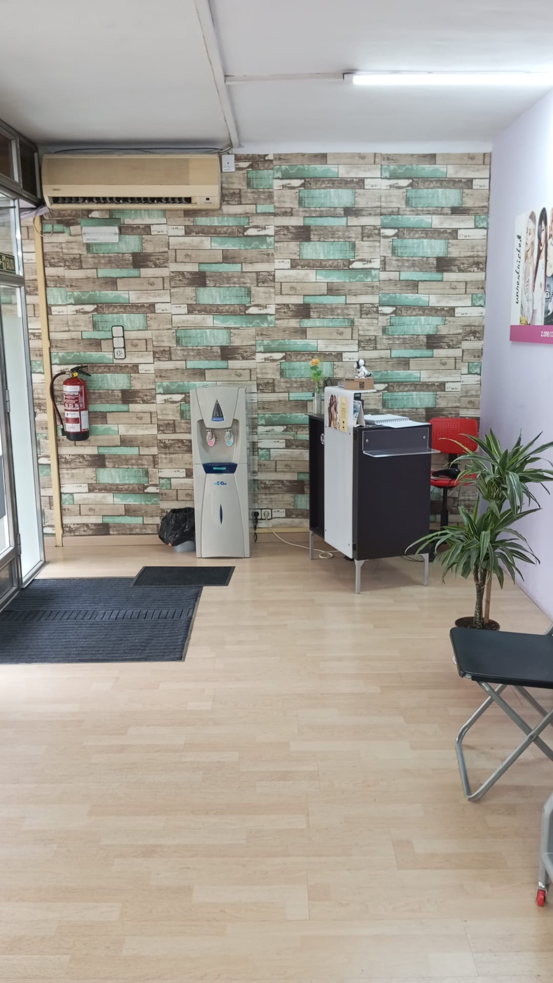 Images Perruqueria Sònia Unisex