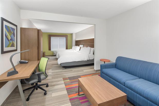 Images Holiday Inn Express & Suites Palm Bay, an IHG Hotel