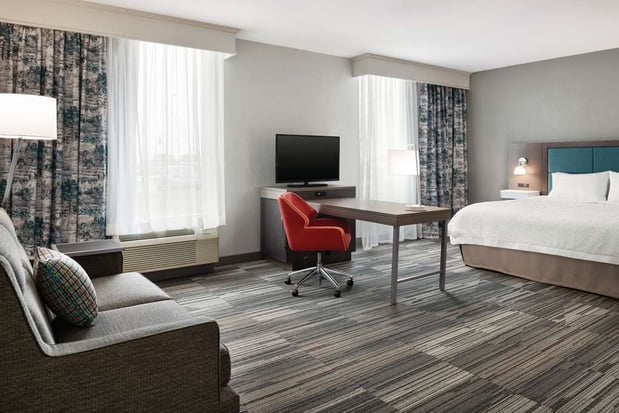 Images Hampton Inn Champaign Southwest