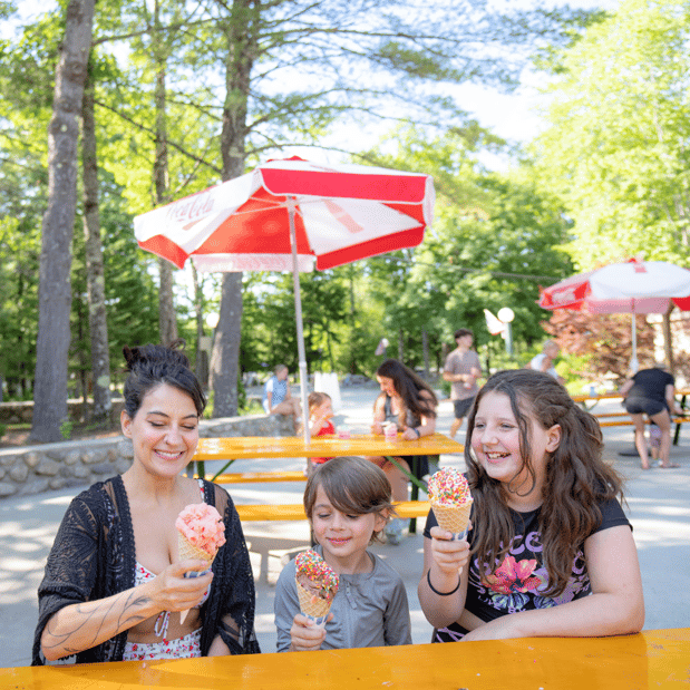 Images Point Sebago Resort
