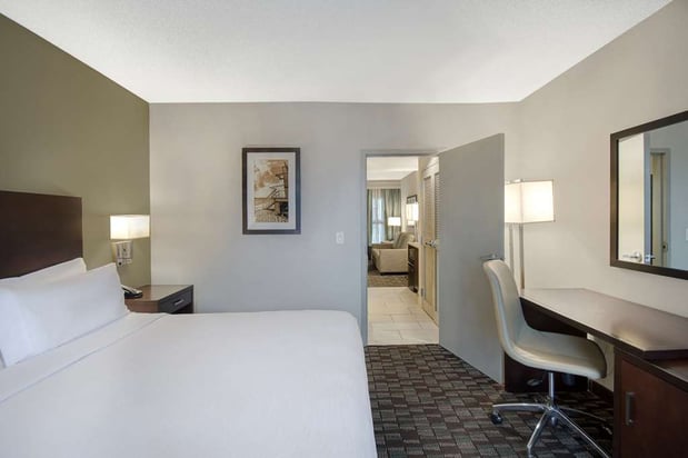Images Embassy Suites by Hilton Jacksonville Baymeadows