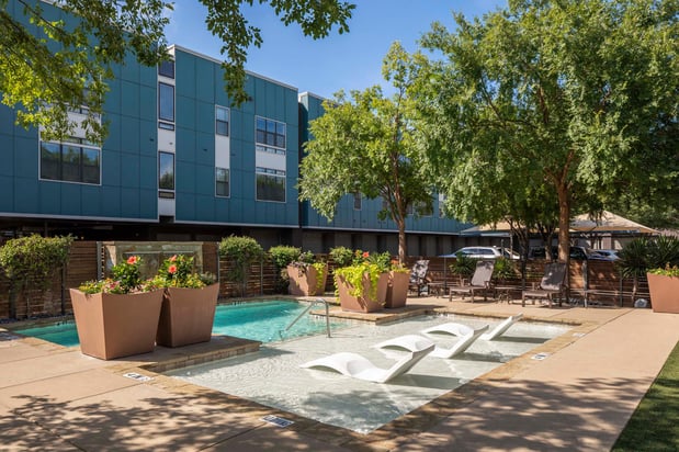Images Camden Henderson Apartments