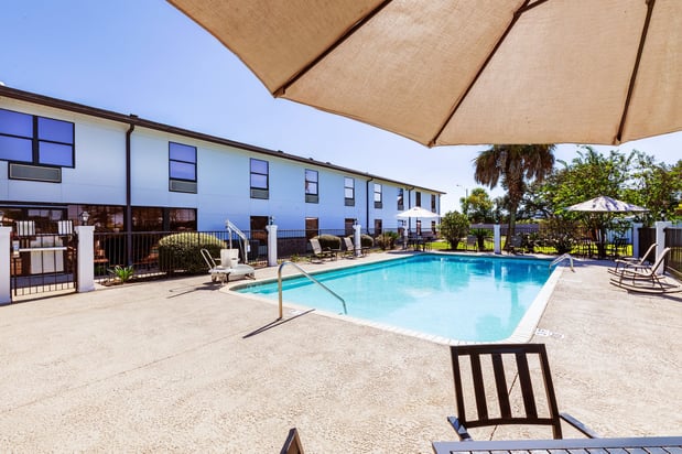 Images Holiday Inn Express Breaux Bridge/Henderson by IHG