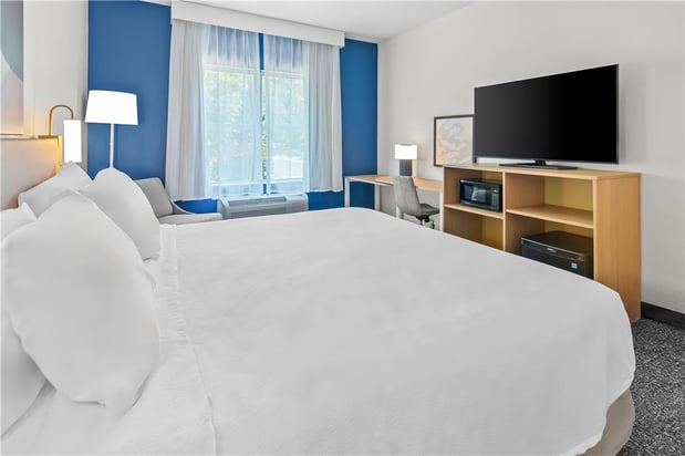 Images Spark by Hilton Sumter