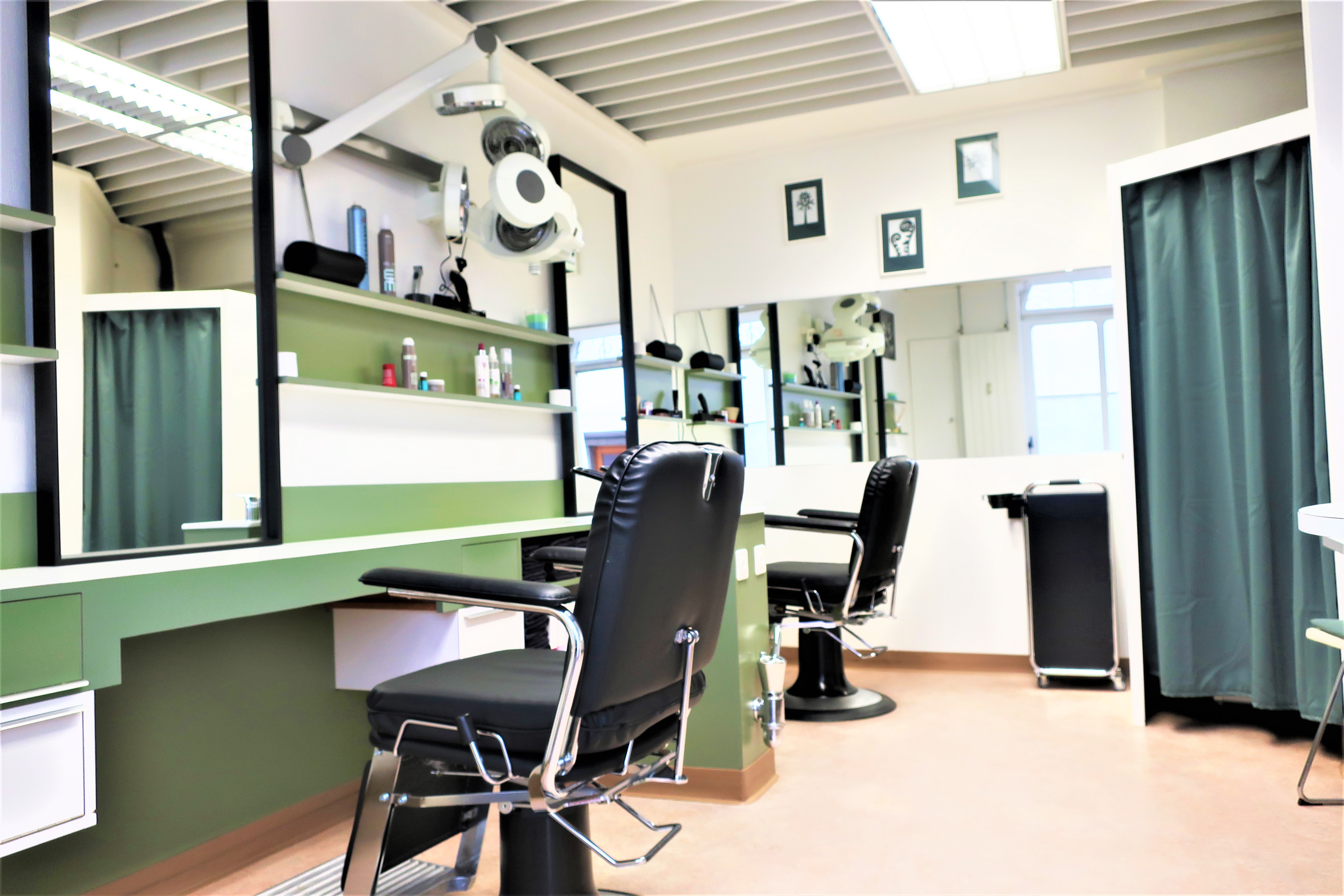 Coiffeur Röbi, Tanne 7 in Schaffhausen