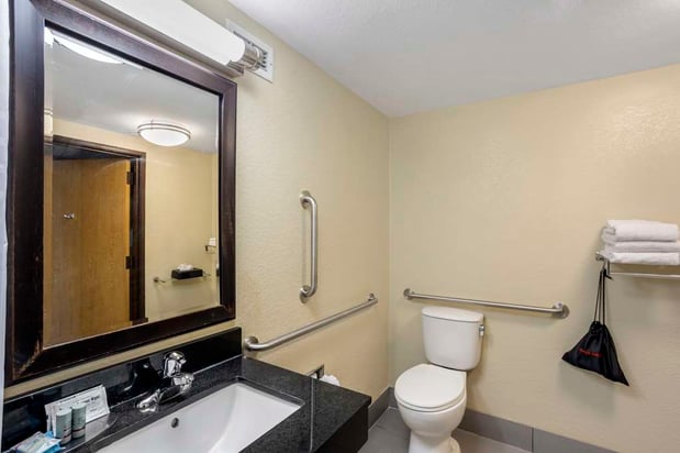 Images Best Western Harrisburg North