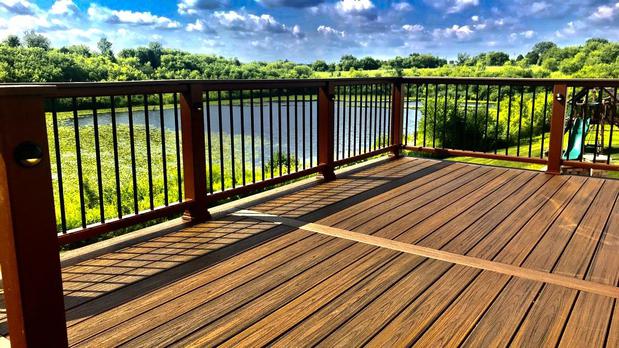 Images Platinum Decking Libertyville