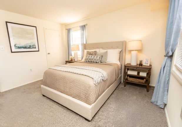 Images Seminary Roundtop Apartments