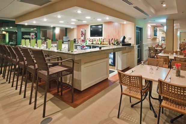 Images Holiday Inn & Suites Virginia Beach - North Beach by IHG