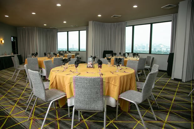 Images Holiday Inn New Orleans West Bank Tower by IHG