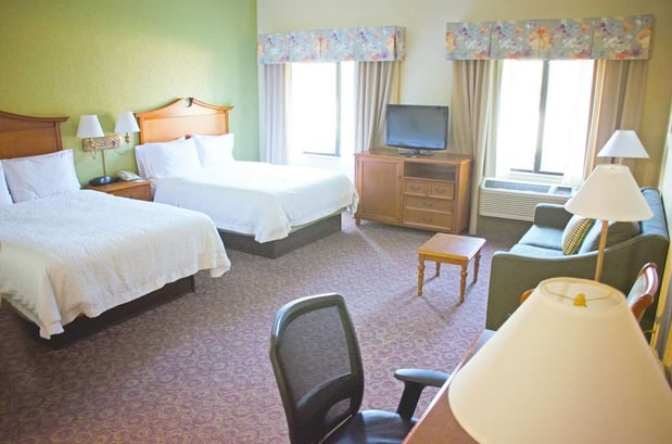 Images Hampton Inn & Suites College Station/US 6-East Bypass