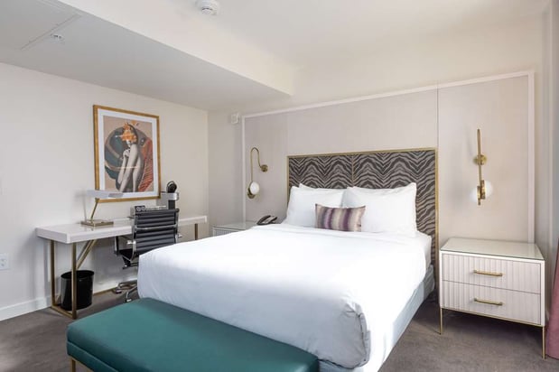 Images The Kelly Birmingham, Tapestry Collection by Hilton