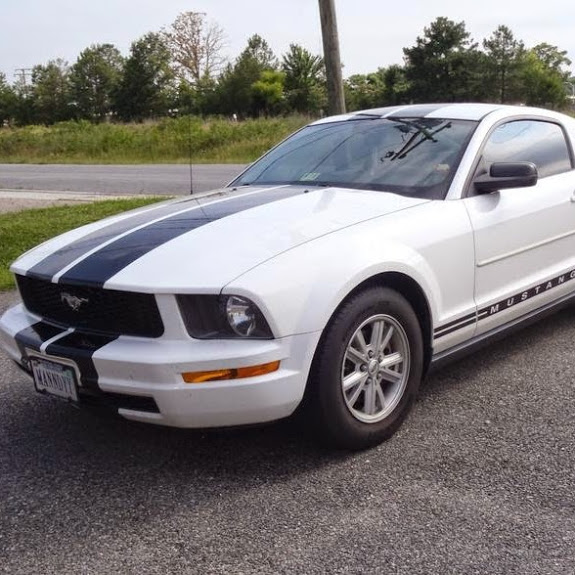 Lindsay's Auto Body & Paint
