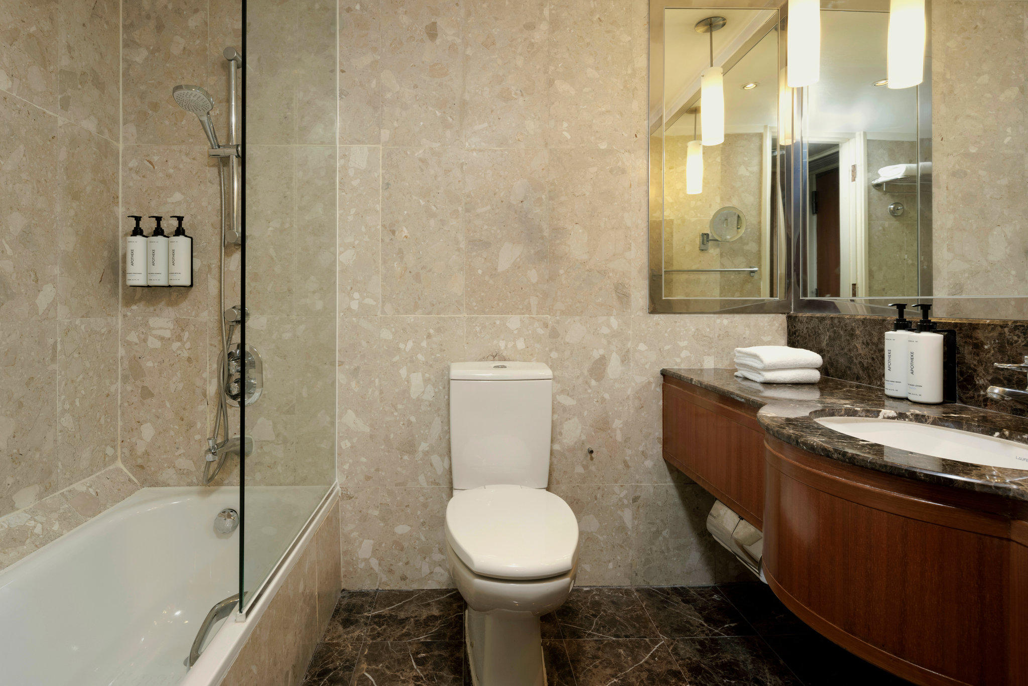 Images voco Orchard Singapore, an IHG Hotel