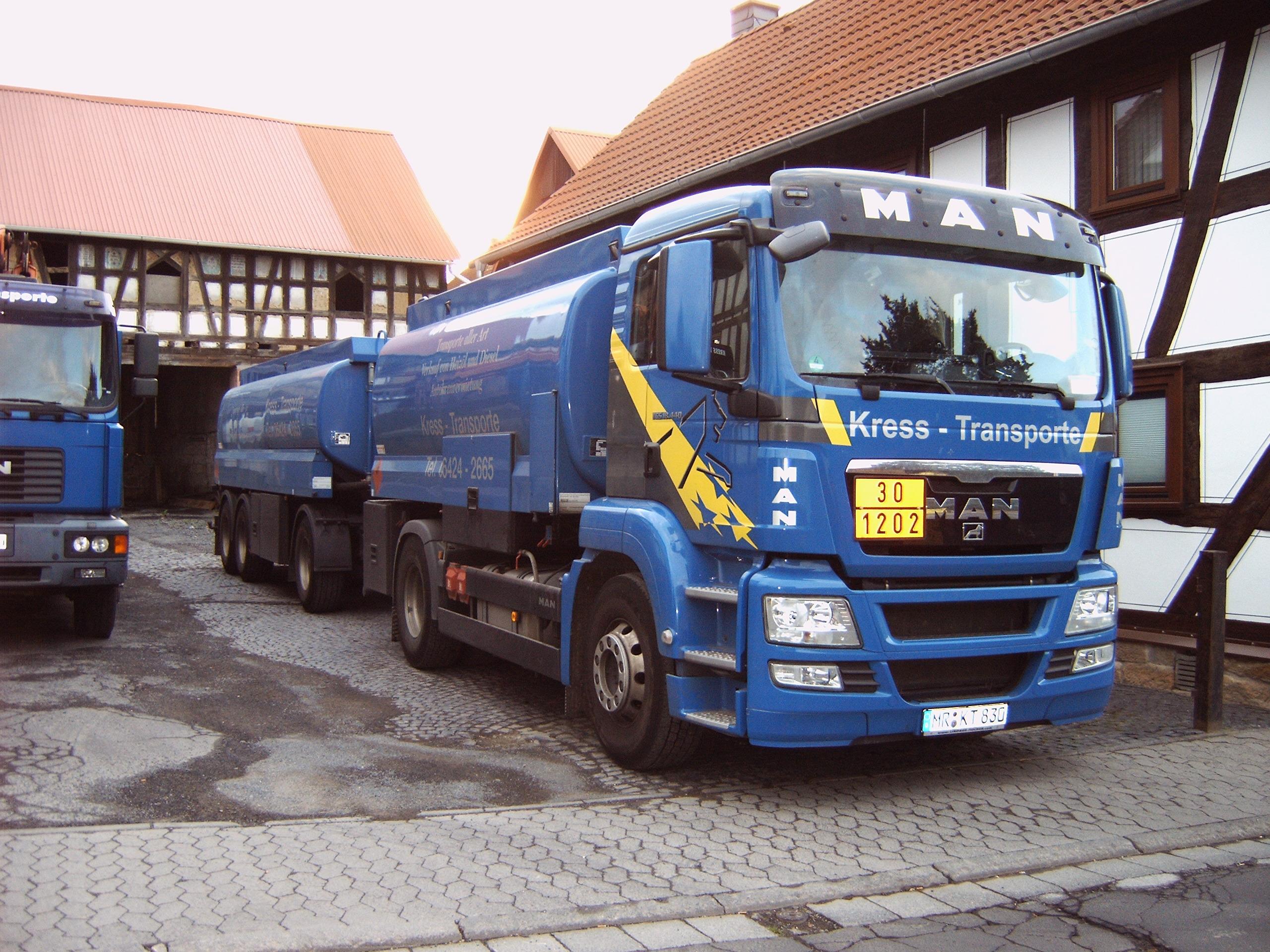 Bilder Kress Transporte Mineralöl- und Baustoffhandel GmbH & Co. KG.