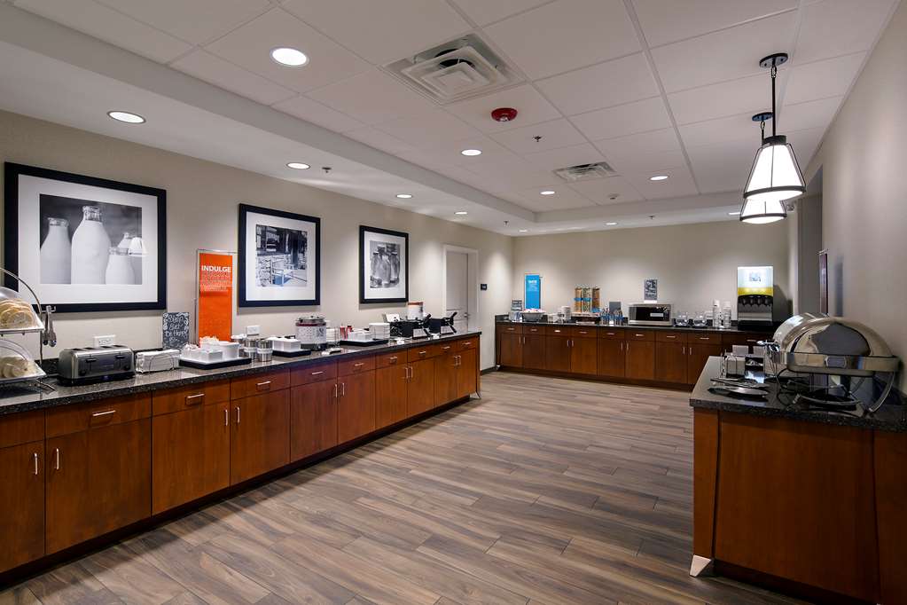 Hampton Inn & Suites Page - Lake Powell