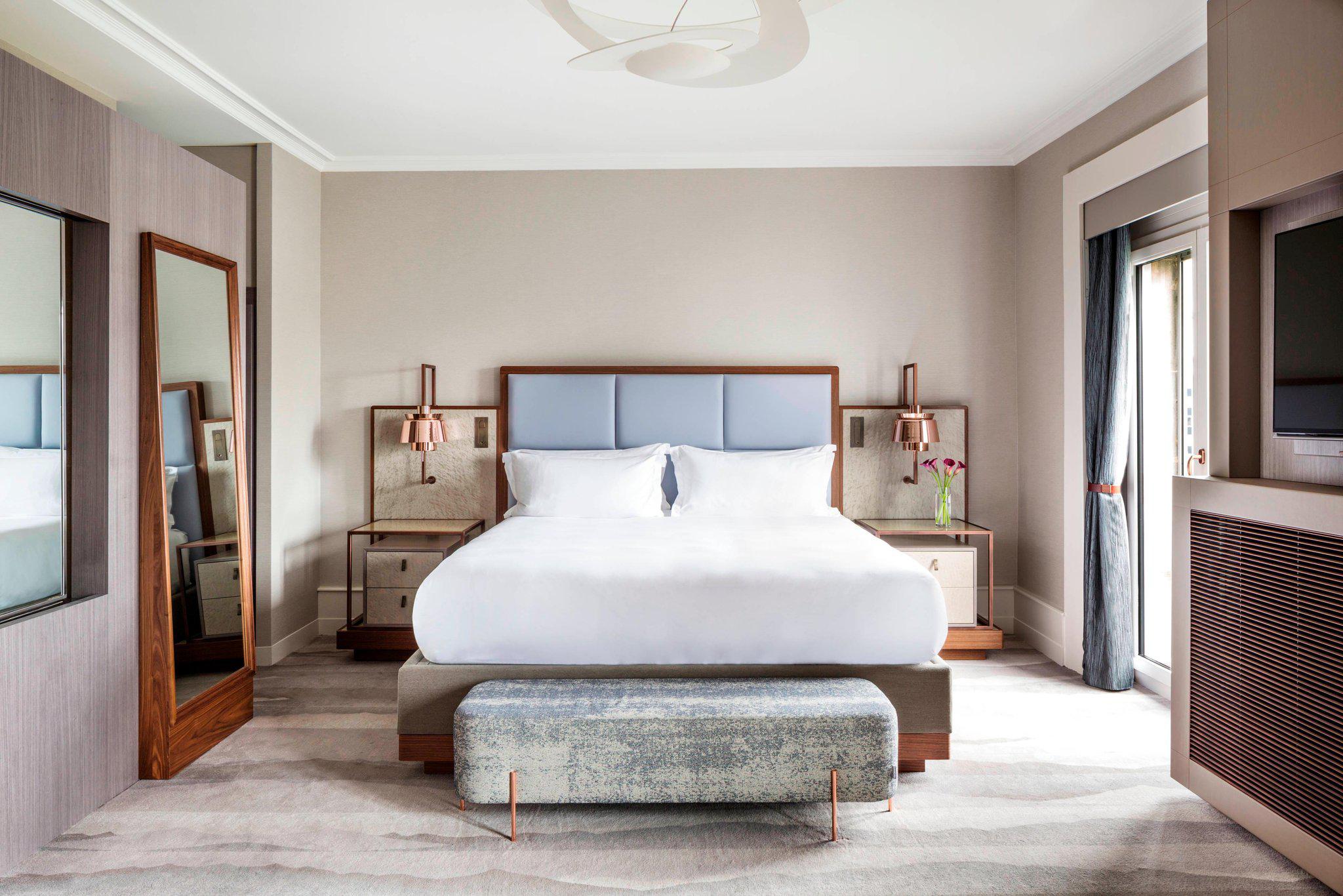 The Ritz-Carlton Hotel de la Paix, Geneva, Quai Du Mont-Blanc 11 in Geneva