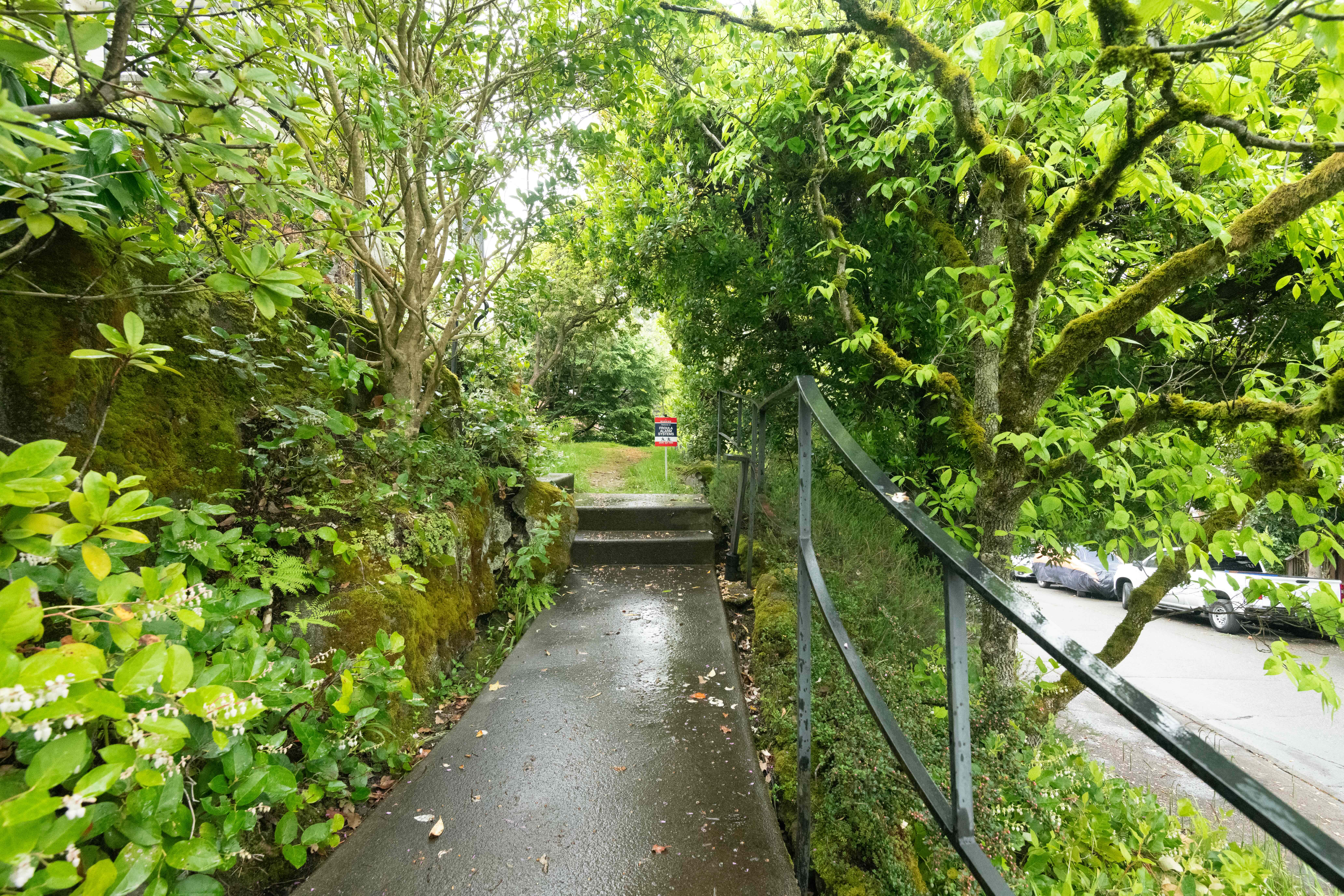 Path to the Sokolove Law Seattle Mesothelioma Law Firm 