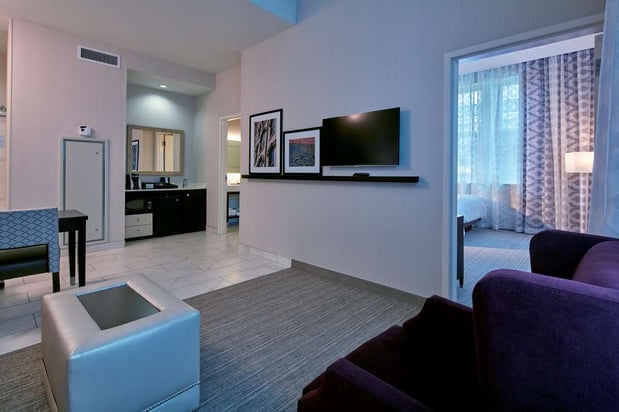 Images Embassy Suites by Hilton Louisville Downtown
