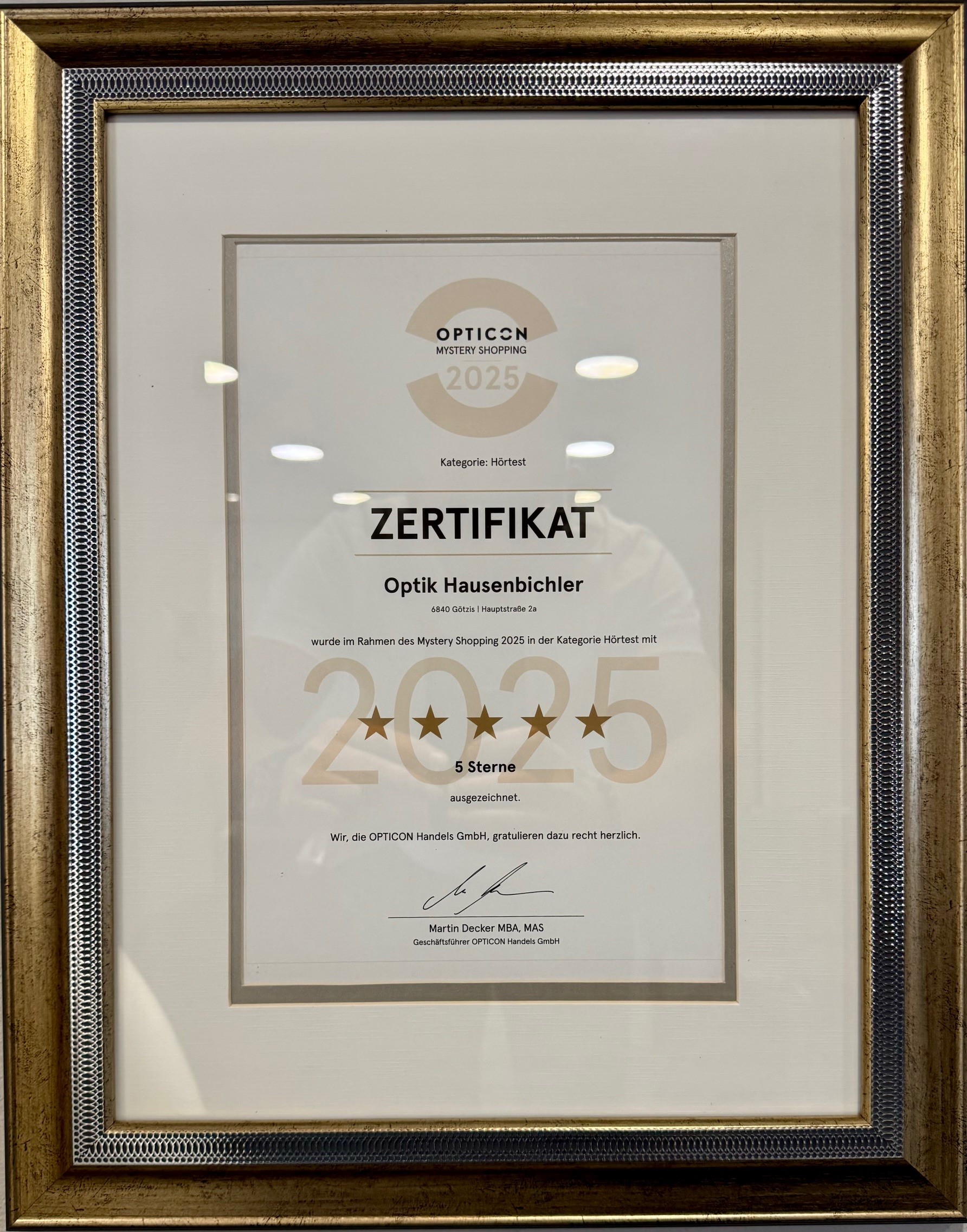 Bild zu SUPER stolz auf das gesamte Team! Wir haben 5 Sterne mit 100% erreichter Punktezahl bei unabhängigen Testkäufen erhalten! Das gibt es nicht oft - Toll, mit diesem Team immer wieder super Leistungen zu erzielen! Und das mit Spaß bei der Arbeit! Vielen Dank!!!