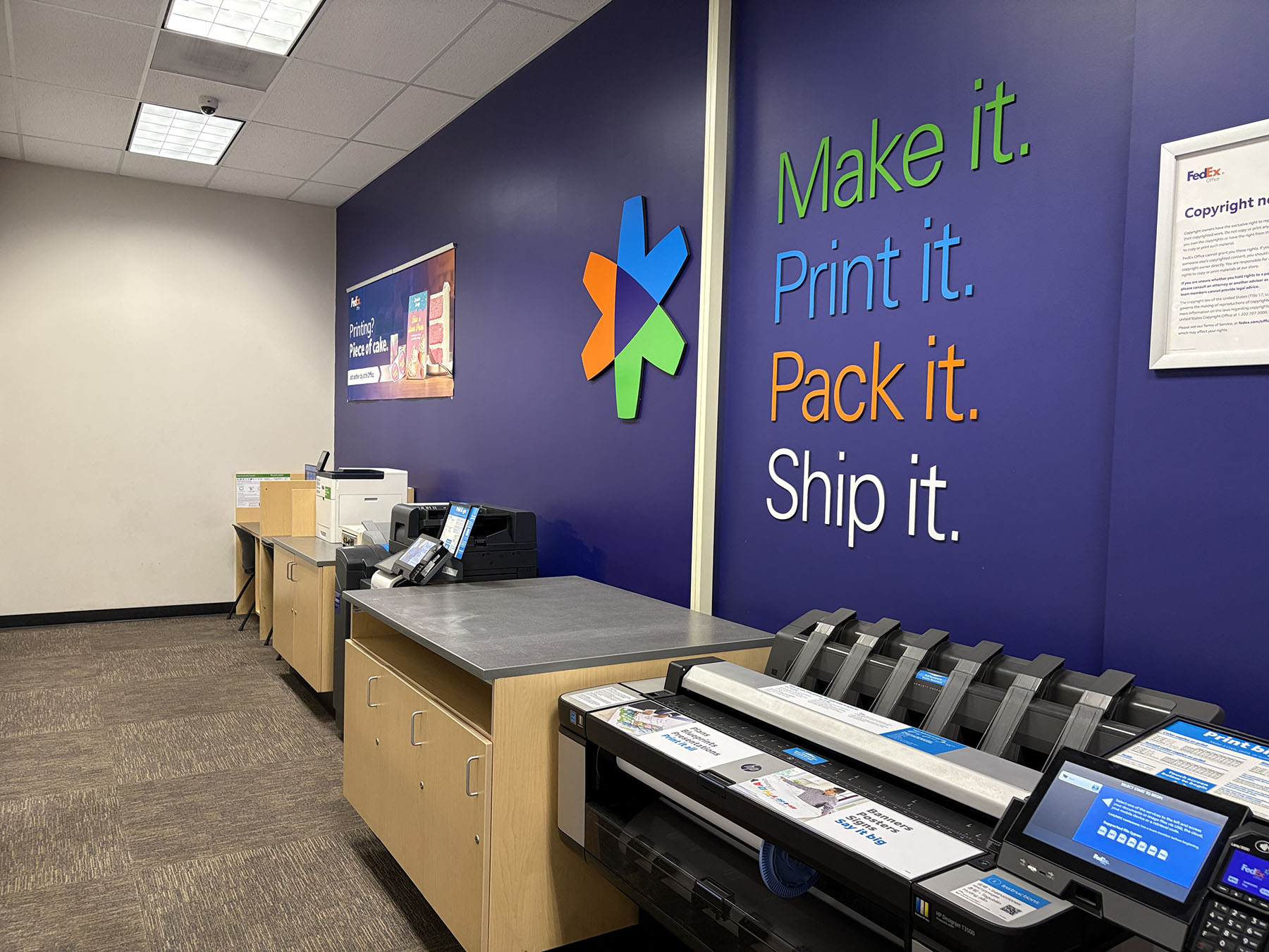 FedEx Office Print & Ship Center Image