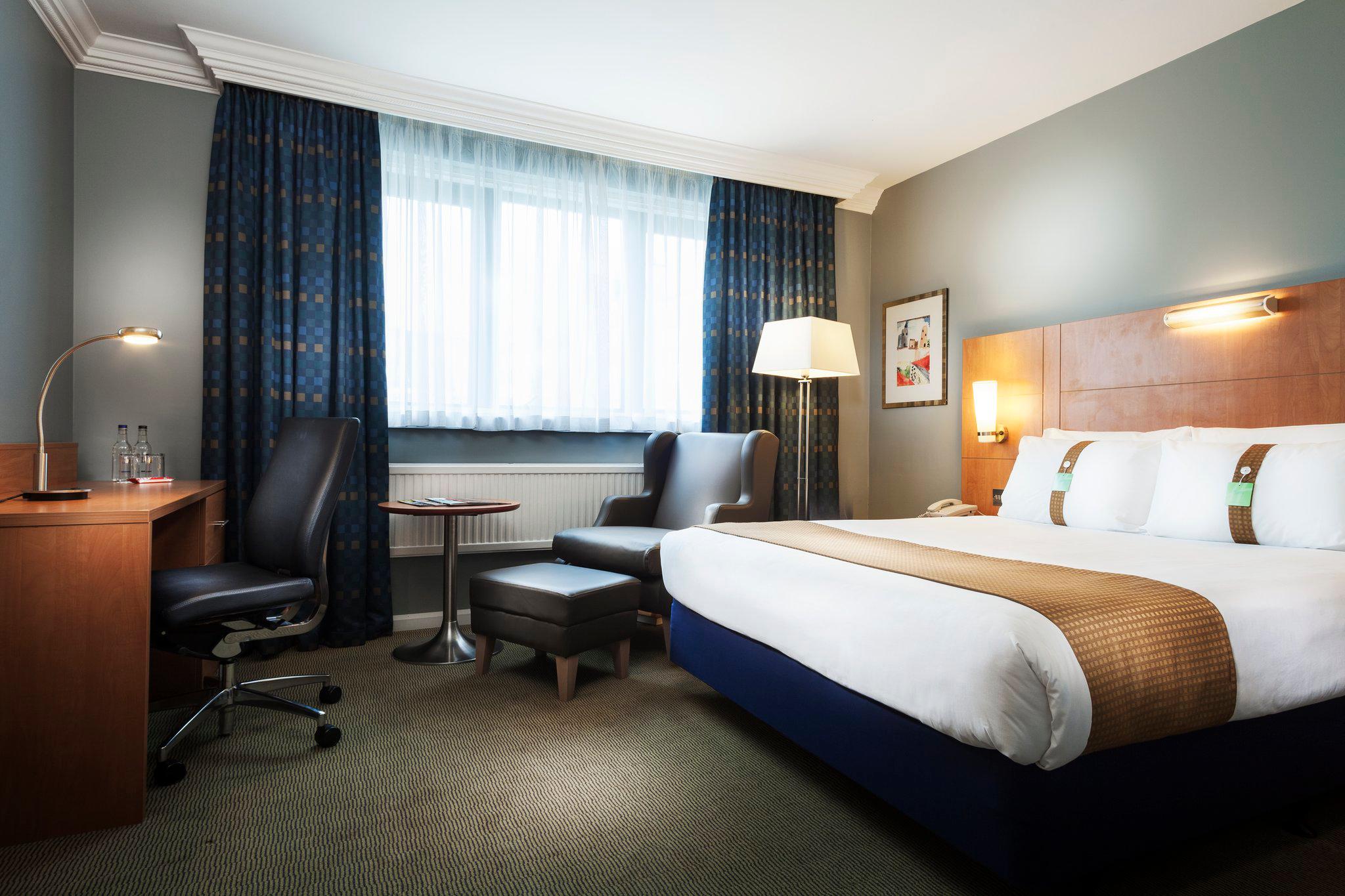 Holiday Inn Maidenhead/Windsor, an IHG Hotel Maidenhead 03719 429053