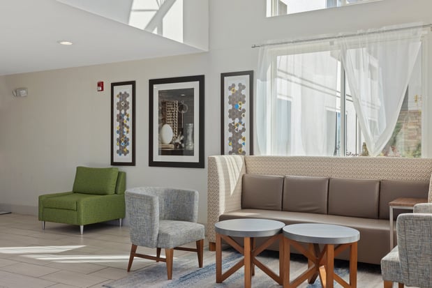 Images Holiday Inn Express & Suites Torrington by IHG