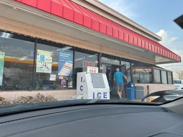 Images CoinFlip Bitcoin ATM - Benbrook Food Mart (Benbrook)