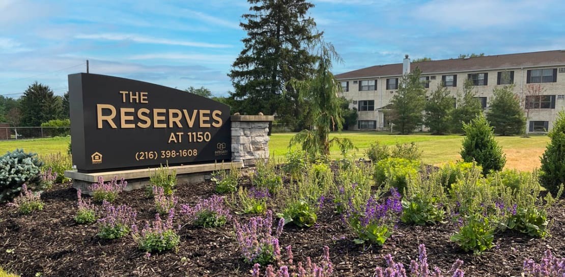 The Reserves at 1150 sign.