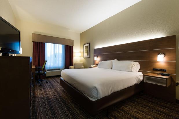 Images Holiday Inn Express & Suites Walterboro I-95, an IHG Hotel