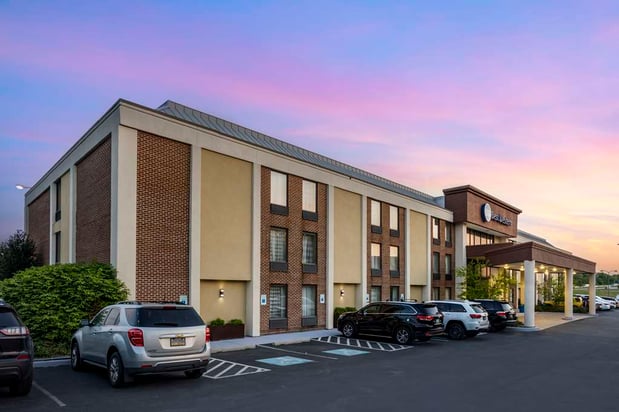 Images Best Western Harrisburg North