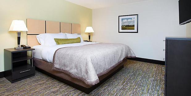 Images Candlewood Suites St. Joseph by IHG