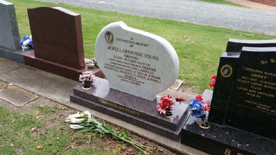 Images Keenan Memorials