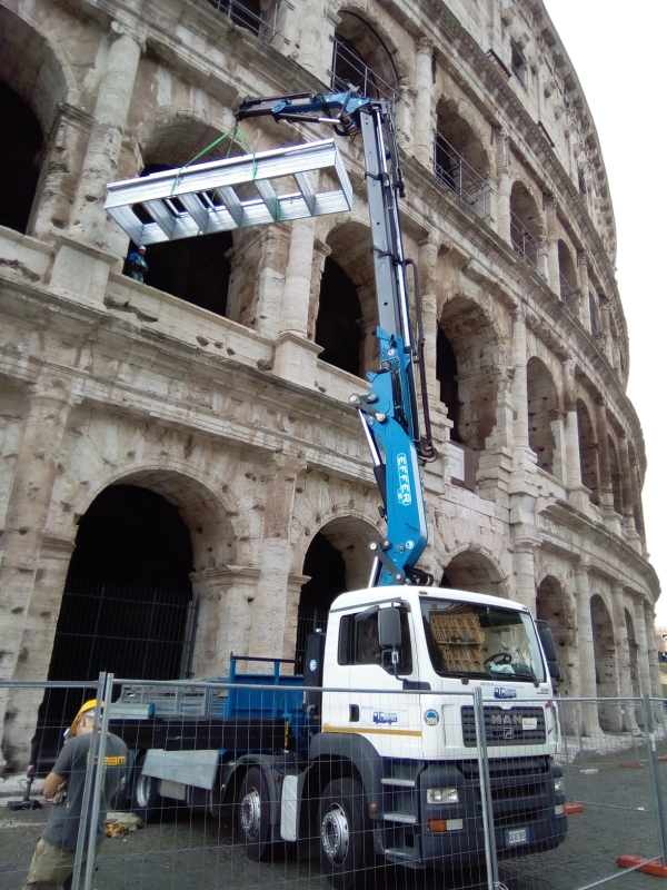 Images Massimo Trasporti | Noleggio Gru -  Trasporti - Raccolta Smaltimento Rifiuti