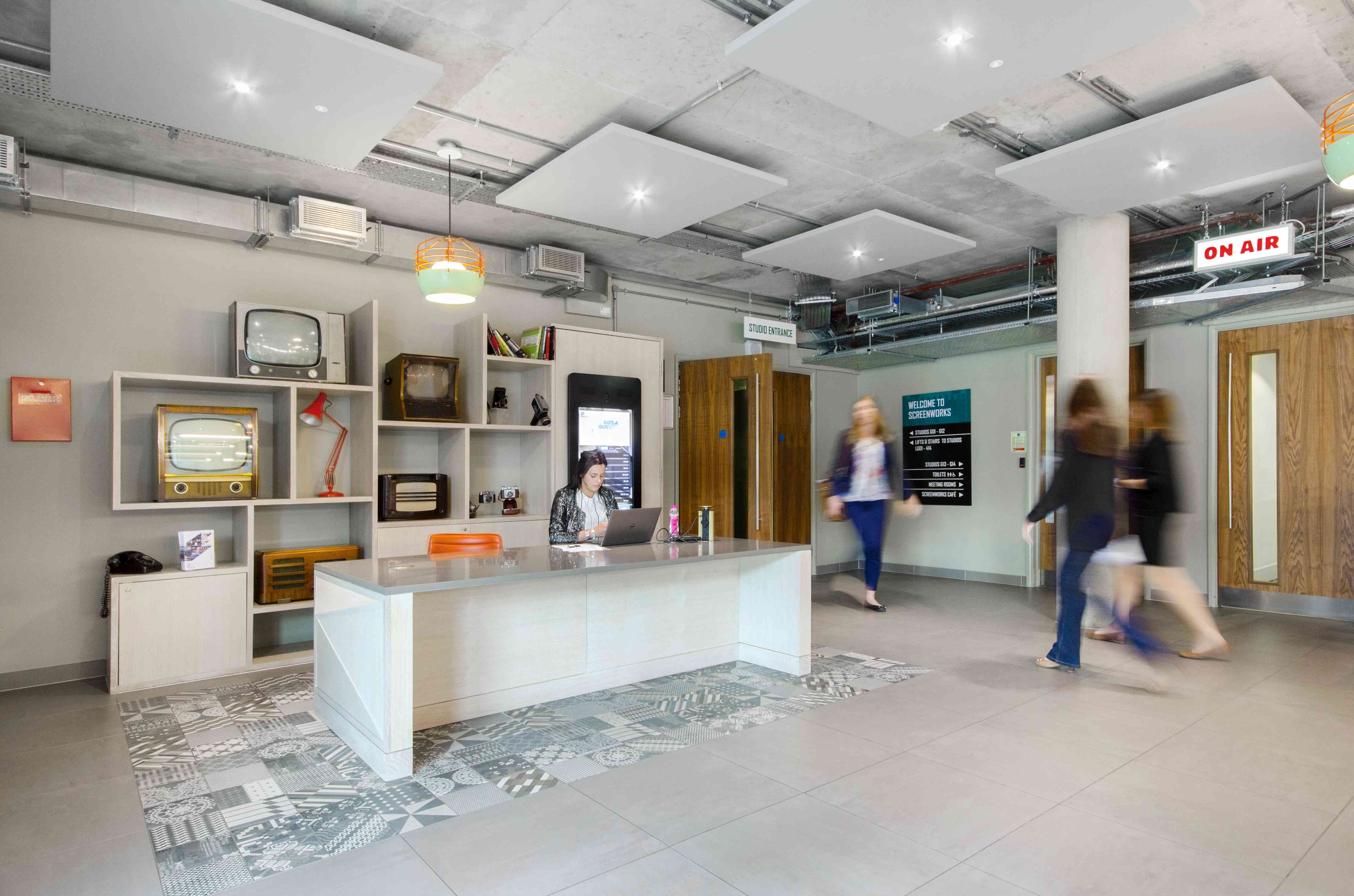 ScreenWorks Reception, offices to let Islington Workspace® | ScreenWorks London 020 3504 7612