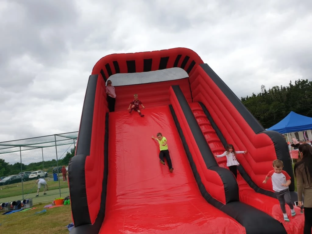 Images Top Banana Bouncy Castles