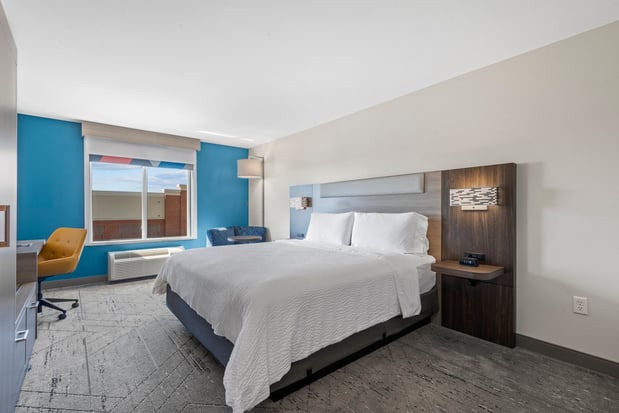 Images Holiday Inn Express & Suites Tulsa South Bixby by IHG