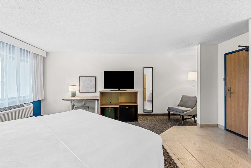 Guest room