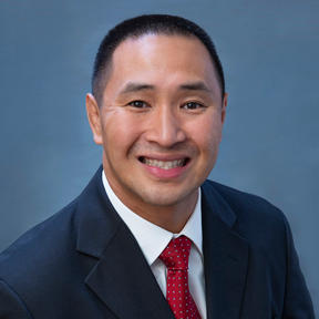 Headshot of Dr. Robert Huang, cardiologist