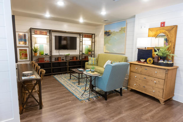Images The Legacy At Walton Heights (55+)
