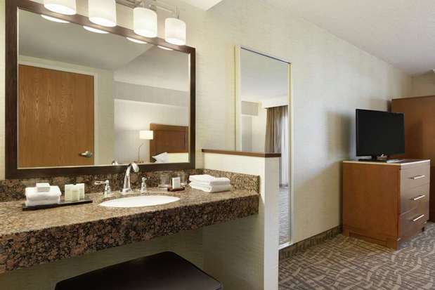 Images Embassy Suites by Hilton Santa Ana Orange County Airport