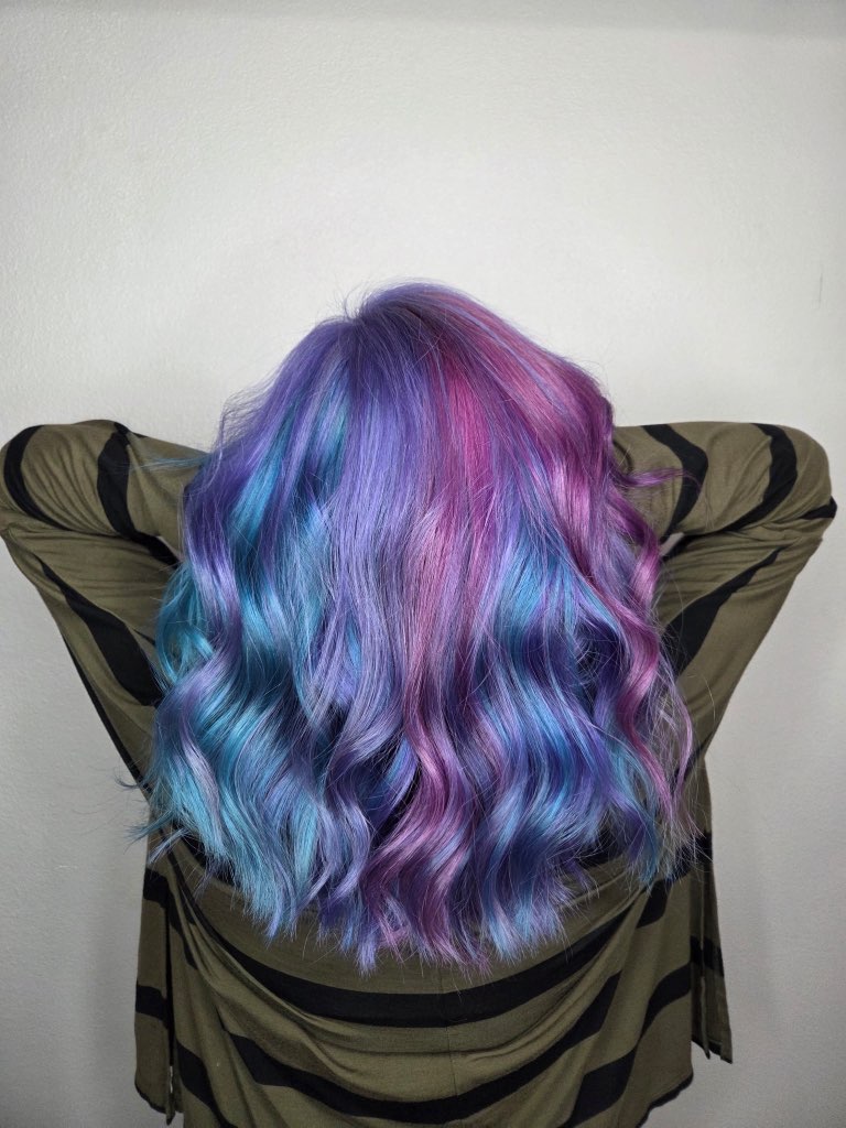 Fashion color
By Jessica