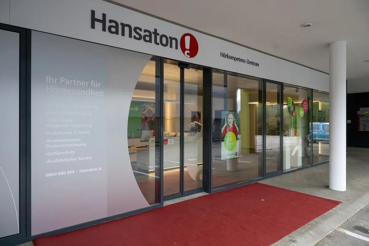 Hansaton Hörkompetenz-Zentrum Eiskellerstraße 3/4, Klagenfurt von links kommend
