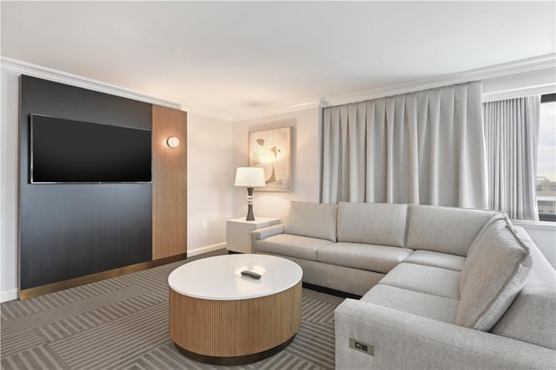 Images Capital Hilton