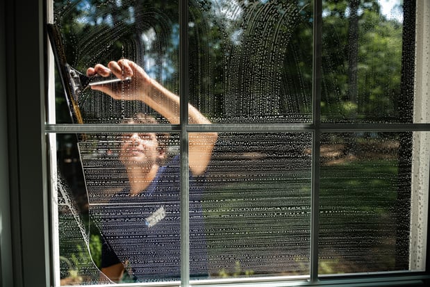 Images Window Hero Charlotte