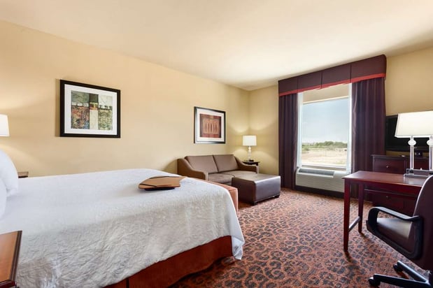 Images Hampton Inn & Suites Mission