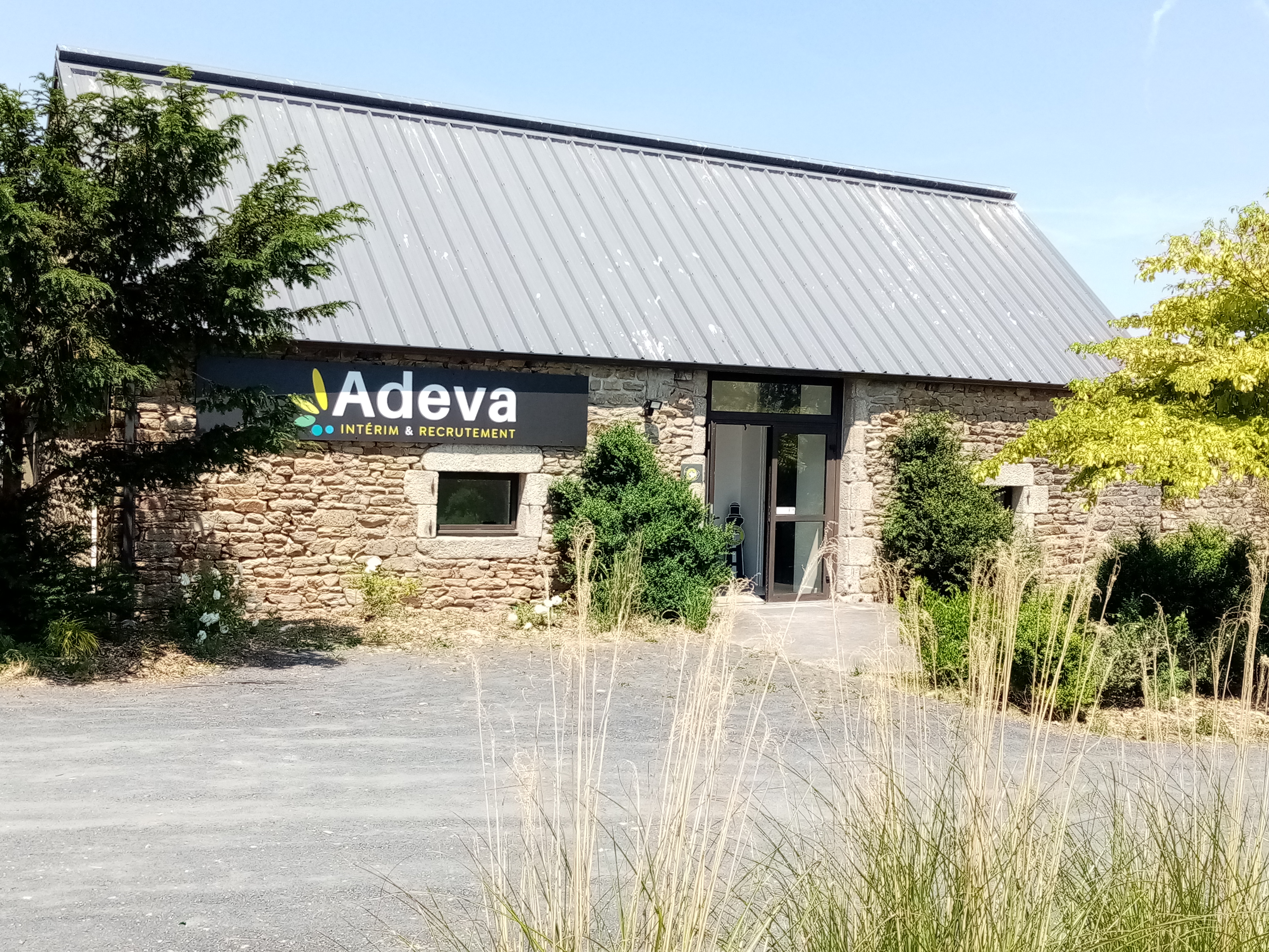 Foto 8 di Agence Adeva